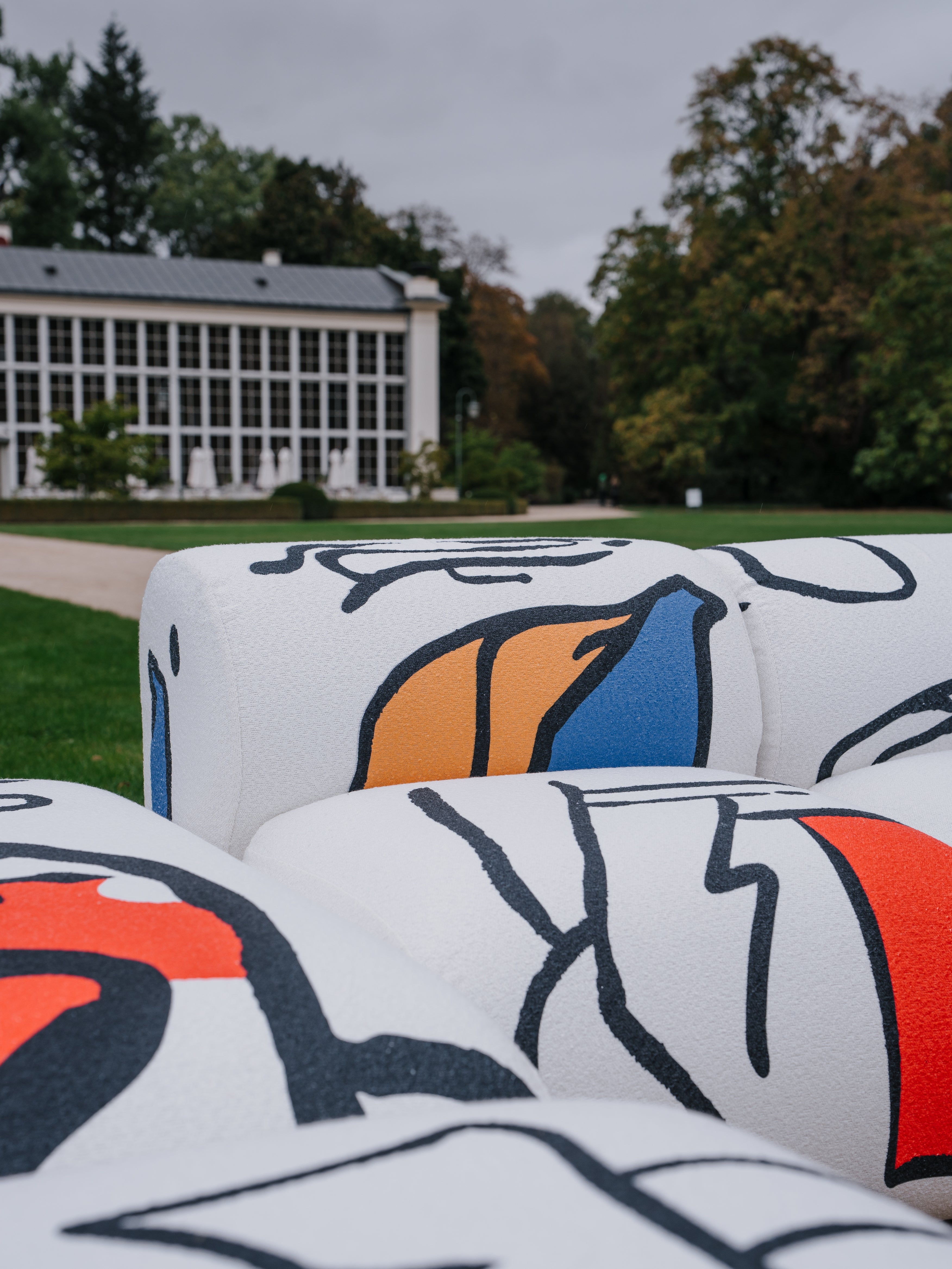 JOY Lounge System: Your Archipelago of Comfort