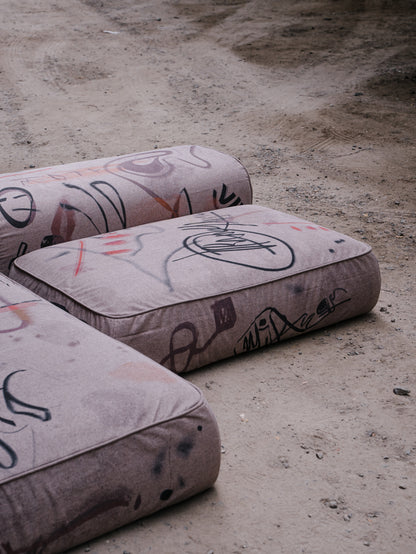 CLASSIC Modular Sofa: Unfiltered Street Energy